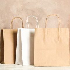 Twisted handle - Paper bag